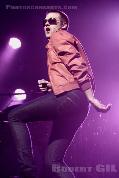 KASABIAN - 2010-02-08 - PARIS - Olympia - 